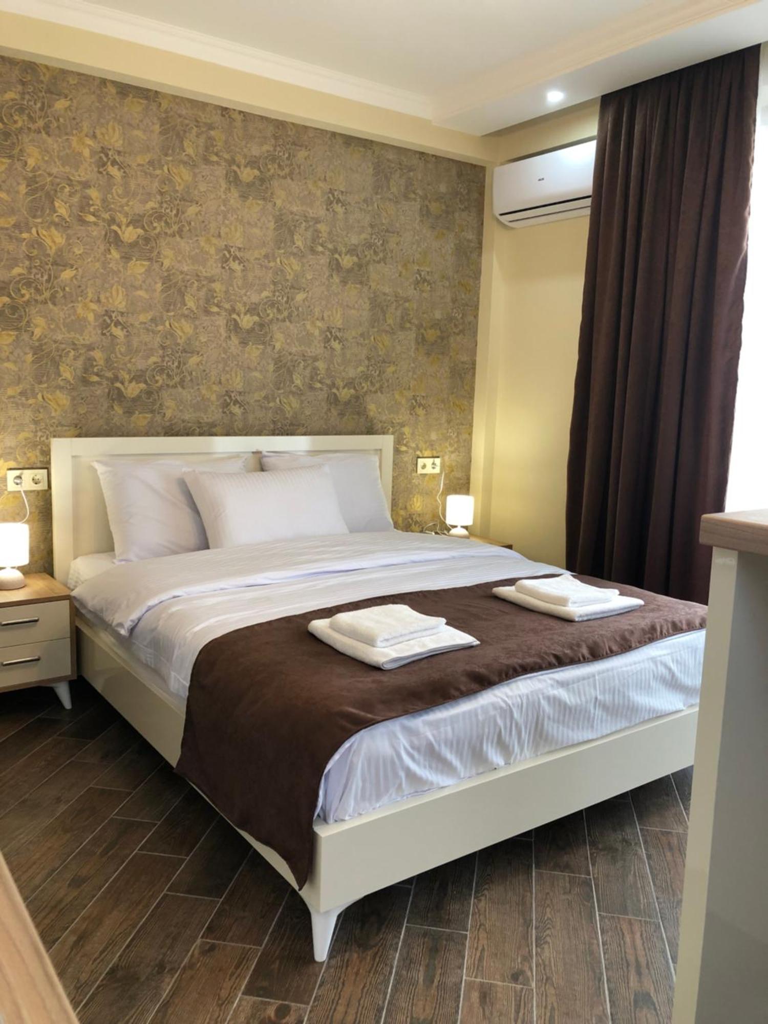 White-House Aparthotel Уреки Екстериор снимка