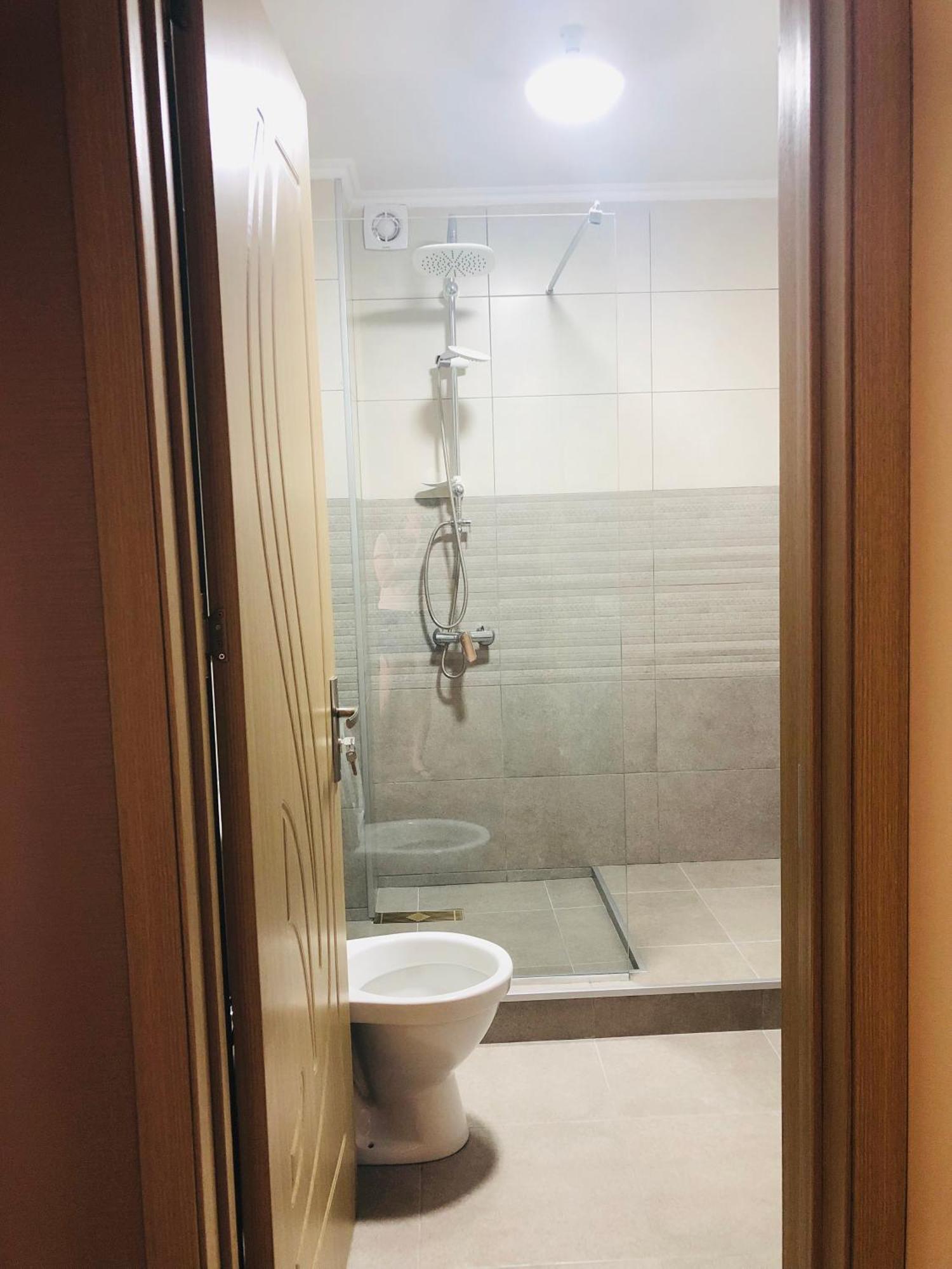 White-House Aparthotel Уреки Екстериор снимка